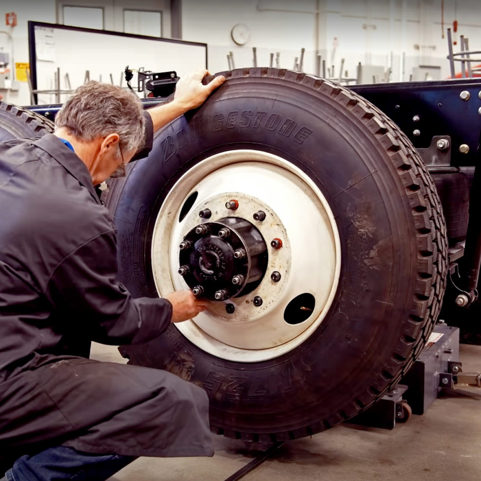 Importance of Centering Sleeves for Hub Piloted Wheels Counteract Balancing Beads